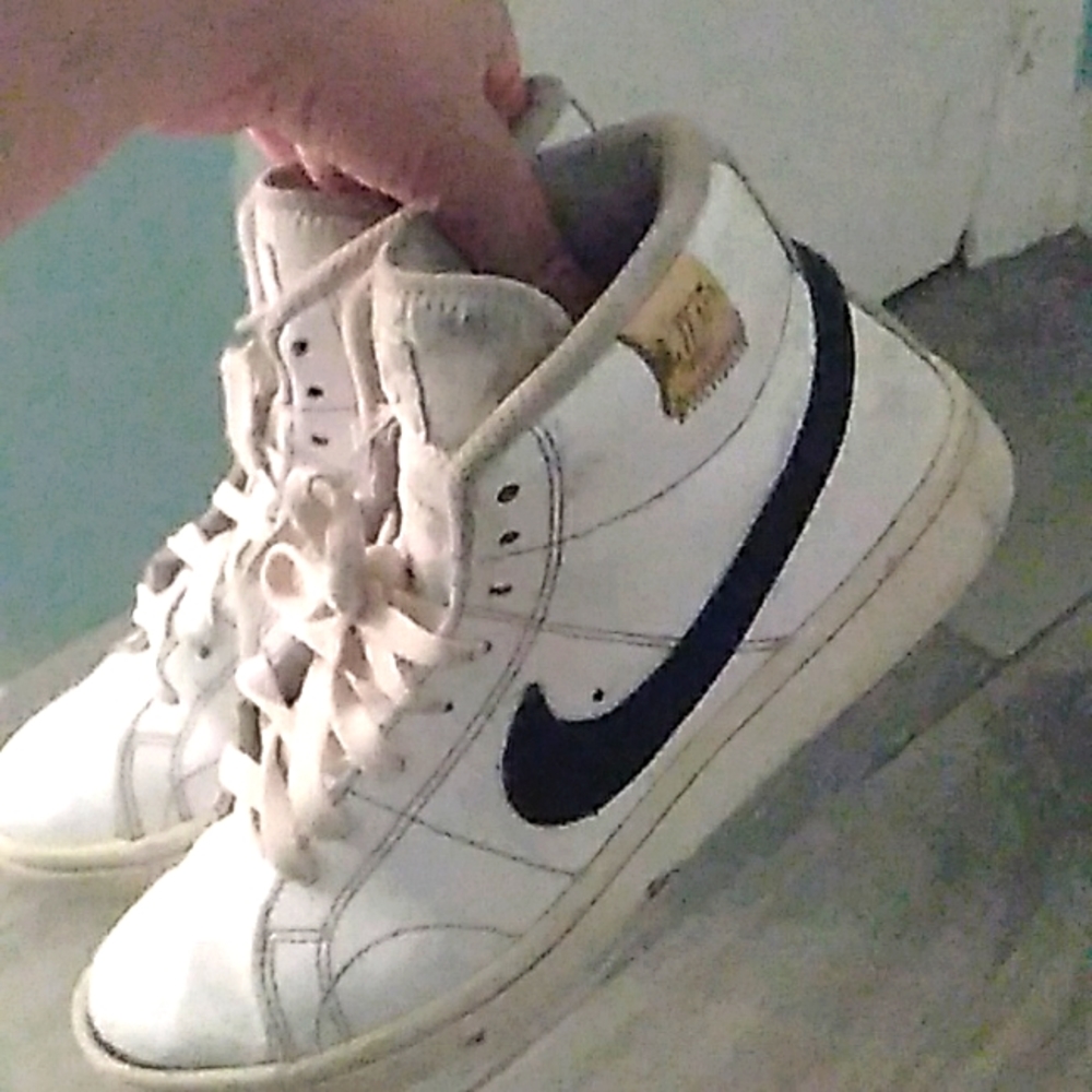 Nike blazers size 7
